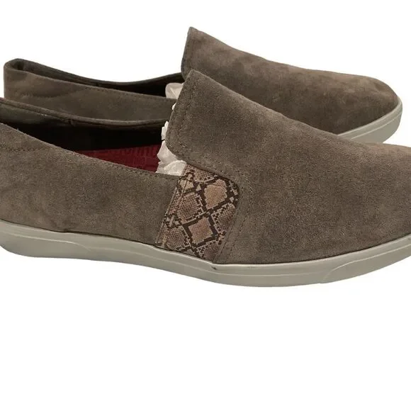 ✔️Munro Shoes Randie Suede Slip-On Sneaker Ash Gray - Women
9.5 - Picture 1 of 5